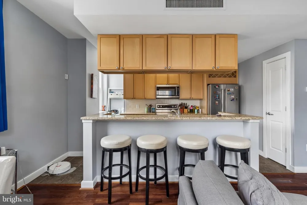 111 S 15TH STREET #1803 Philadelphia, PA 19102