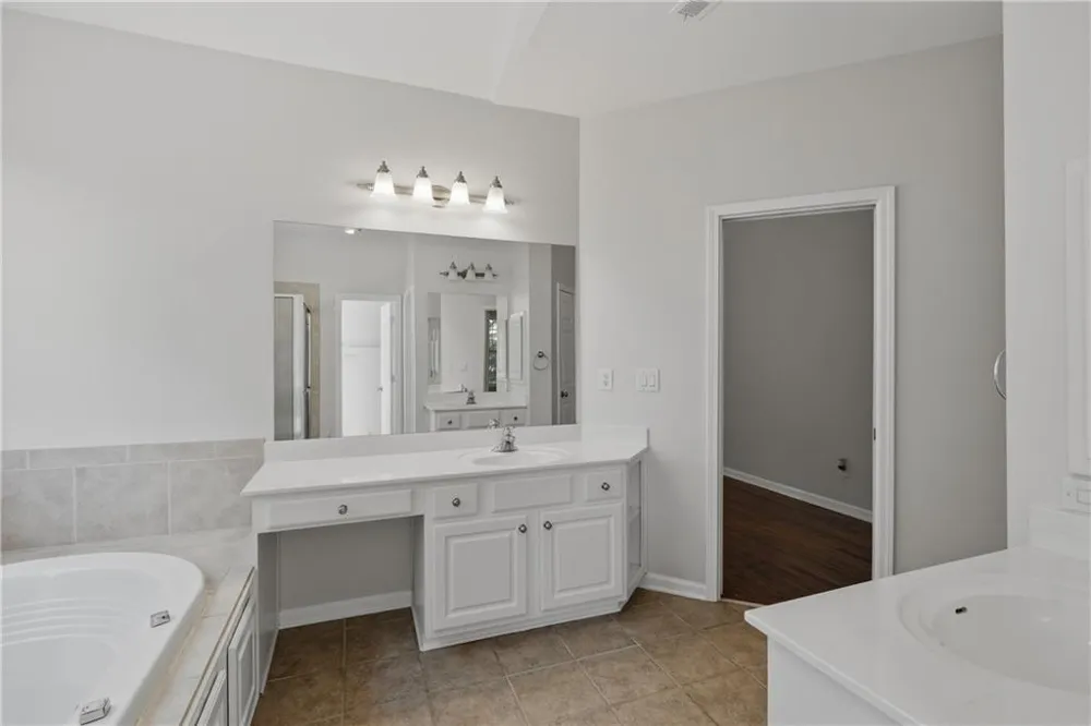 402 FREEDOM LANE Peachtree City, GA 30269