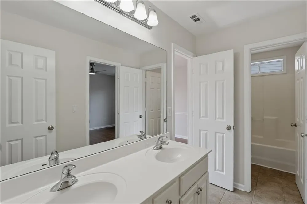 402 FREEDOM LANE Peachtree City, GA 30269