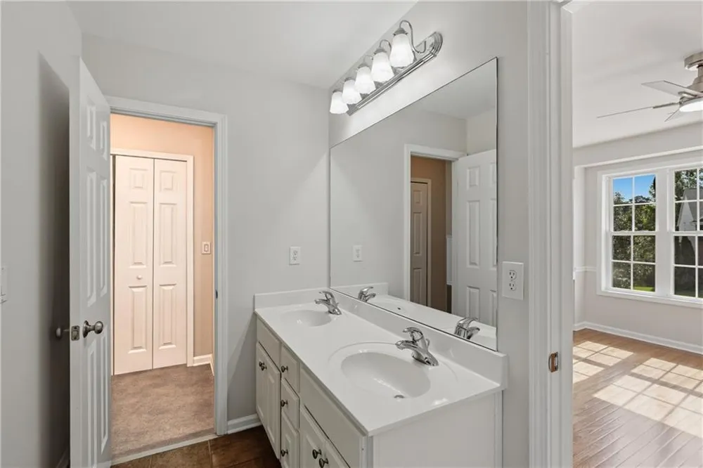 402 FREEDOM LANE Peachtree City, GA 30269