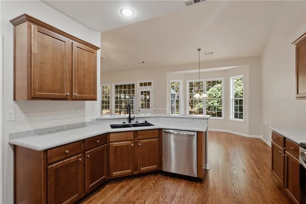 402 FREEDOM LANE Peachtree City, GA 30269