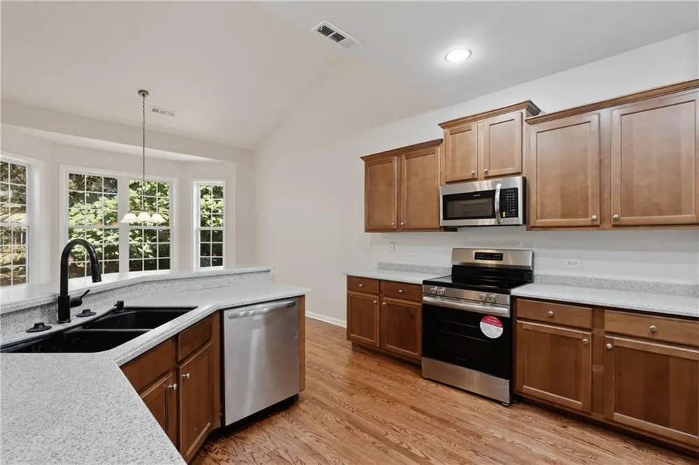 402 FREEDOM LANE Peachtree City, GA 30269