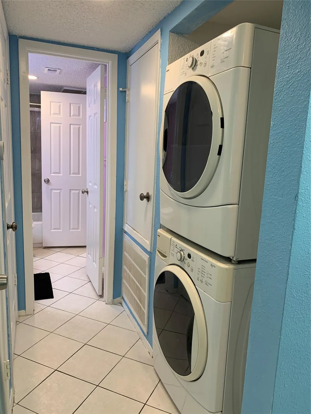 13038 Leader Street #990 Houston, TX 77072