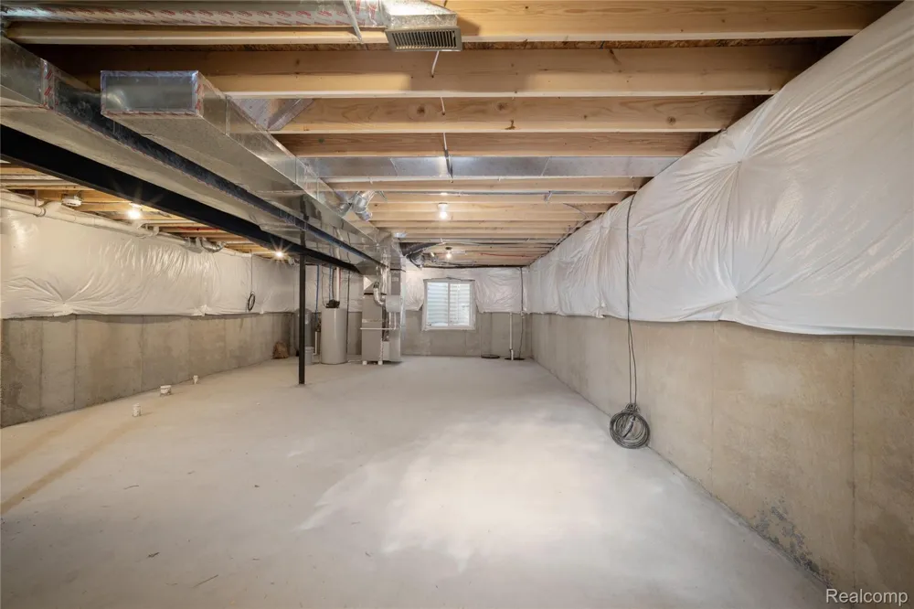 16085 Catalpa Ridge Drive Holly Township, MI 48442