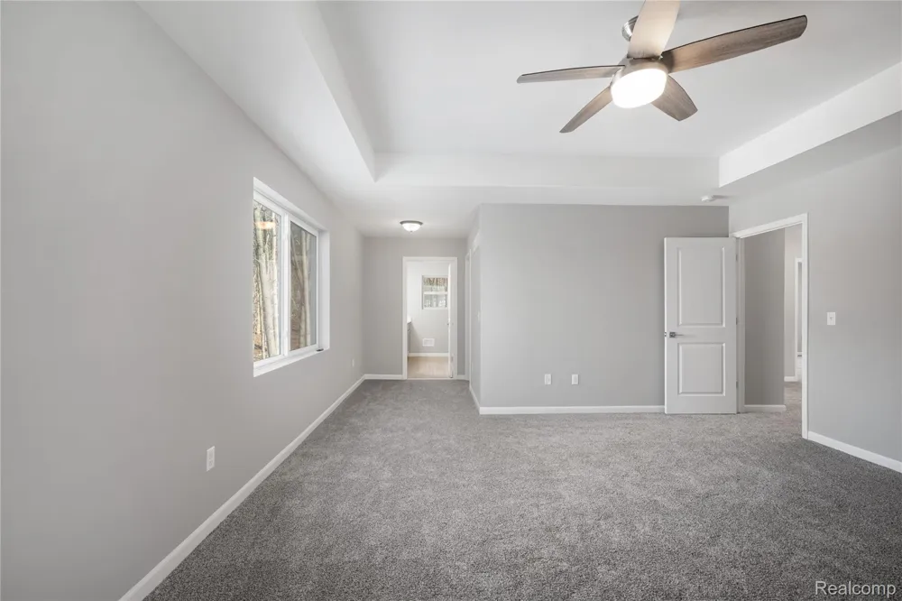16085 Catalpa Ridge Drive Holly Township, MI 48442