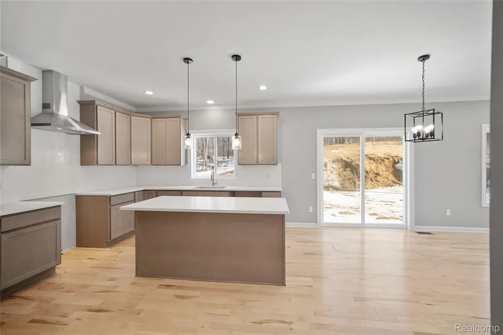 16085 Catalpa Ridge Drive Holly Township, MI 48442
