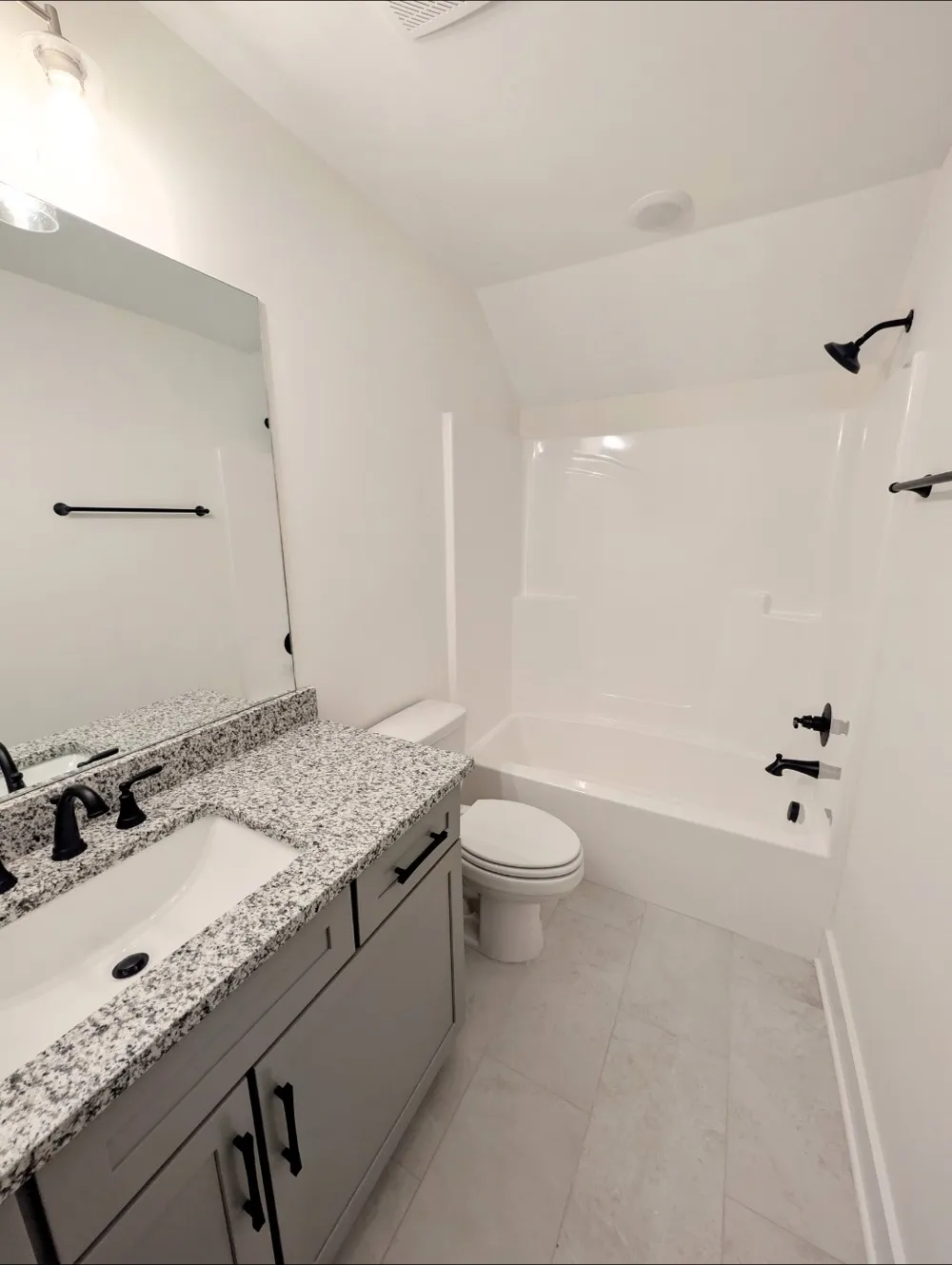 3304 Stonehorn Dr Bell Buckle, TN 37020