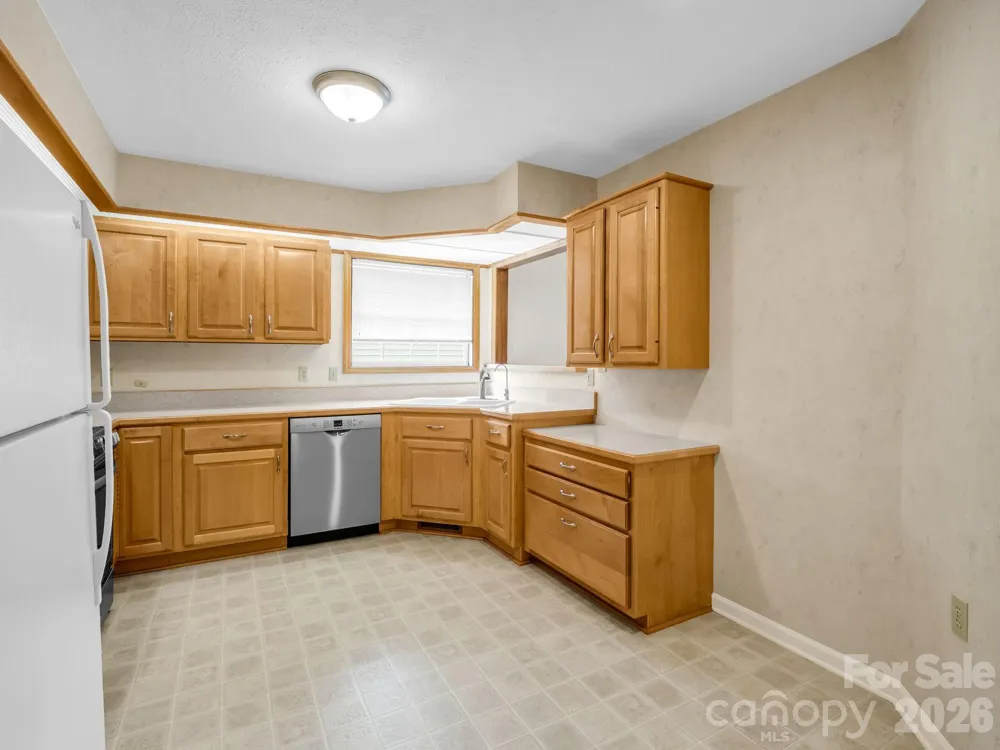 341 Laurel Park Place Hendersonville, NC 28791