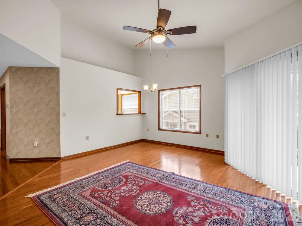 341 Laurel Park Place Hendersonville, NC 28791