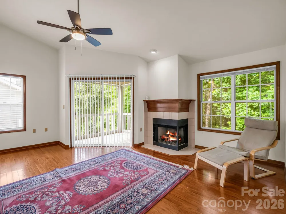 341 Laurel Park Place Hendersonville, NC 28791