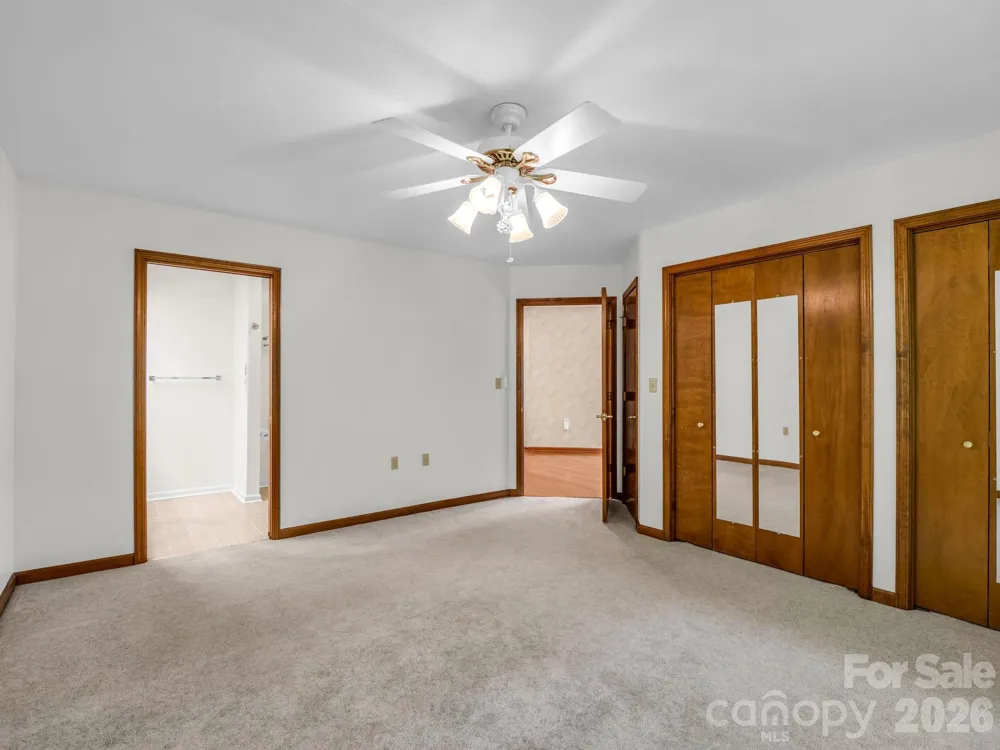 341 Laurel Park Place Hendersonville, NC 28791