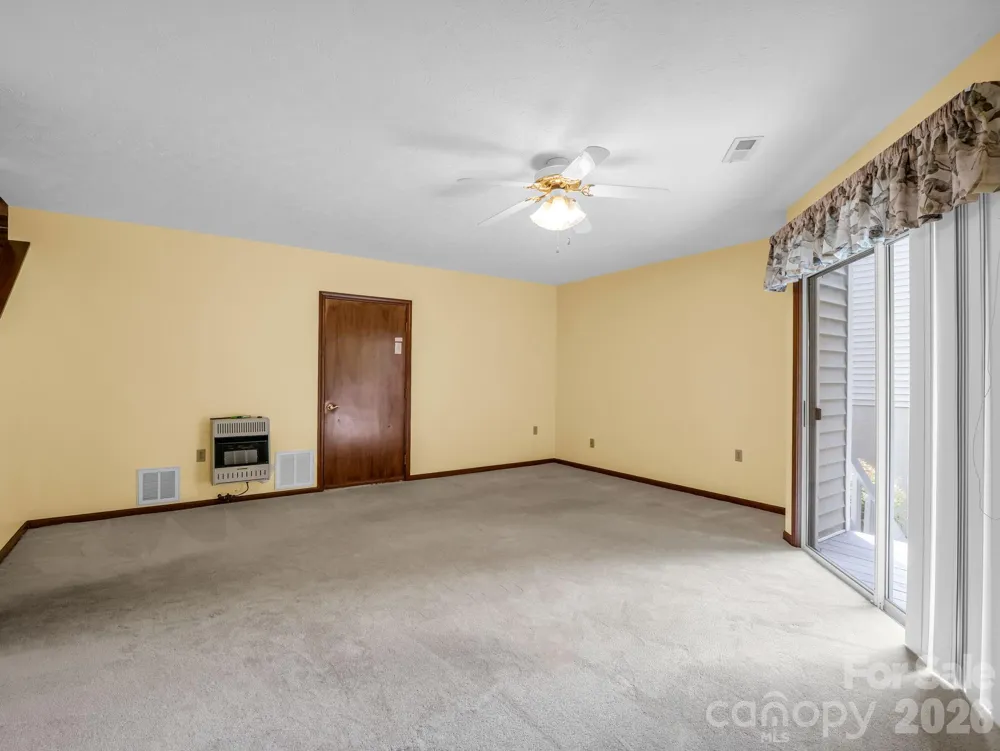 341 Laurel Park Place Hendersonville, NC 28791