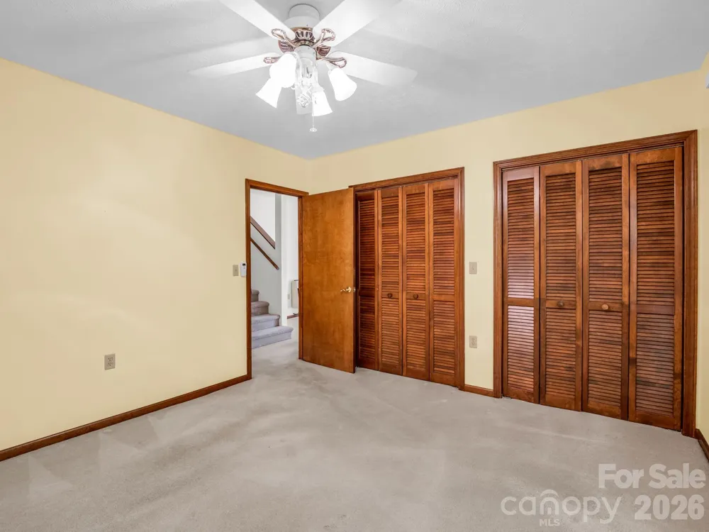 341 Laurel Park Place Hendersonville, NC 28791