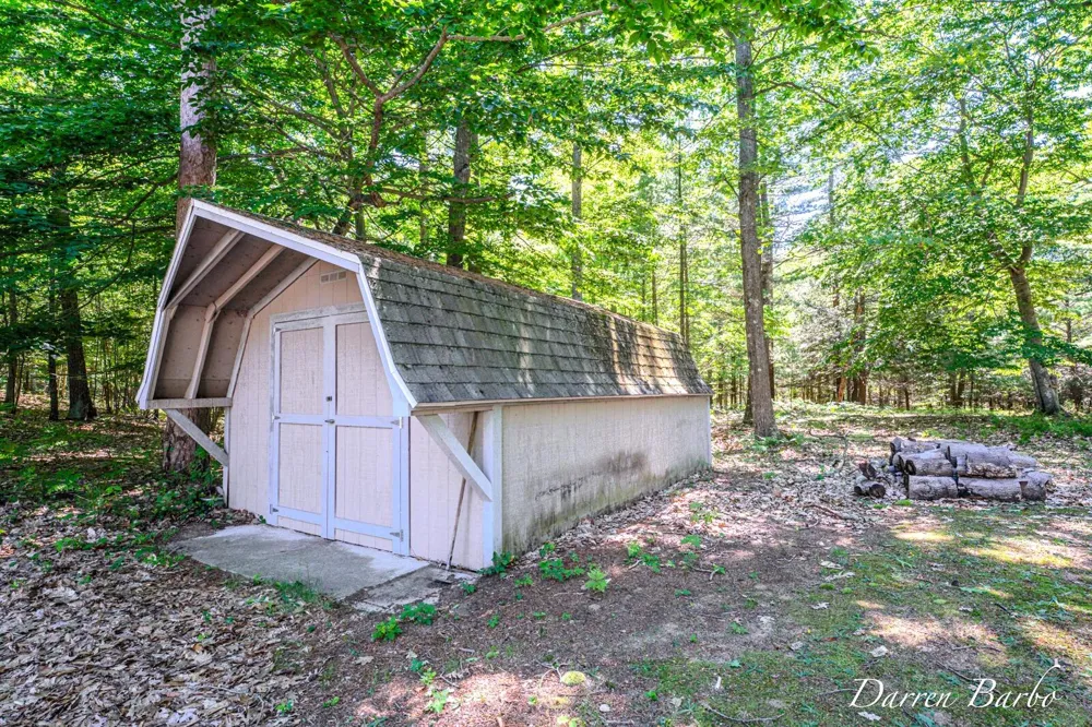 4561 Pine Avenue Mears, MI 49436