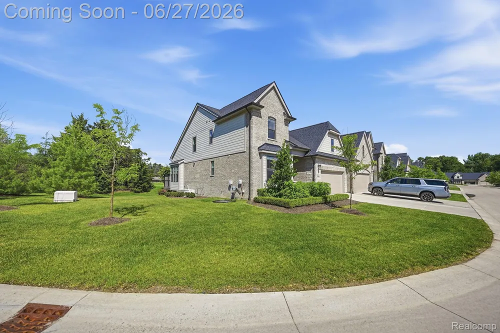 3898 Albatross Court Rochester Hills City, MI 48309