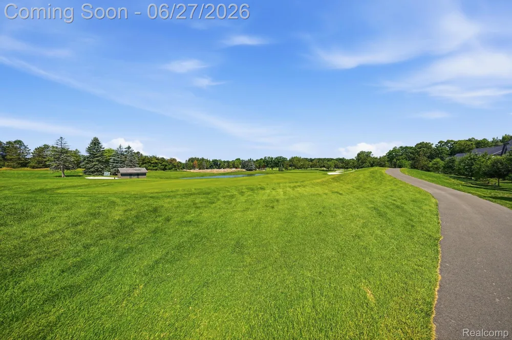 3898 Albatross Court Rochester Hills City, MI 48309