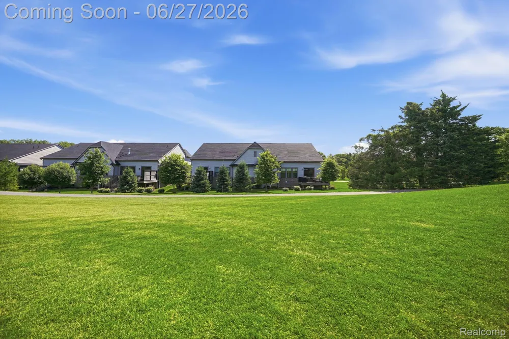3898 Albatross Court Rochester Hills City, MI 48309