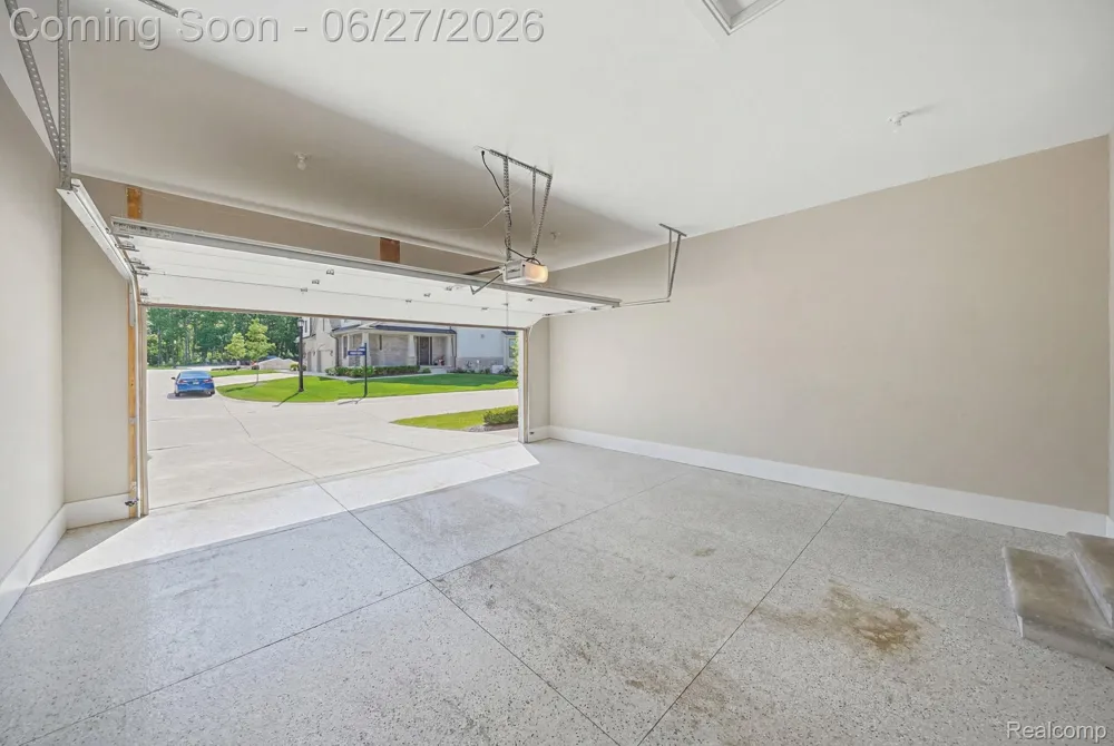3898 Albatross Court Rochester Hills City, MI 48309