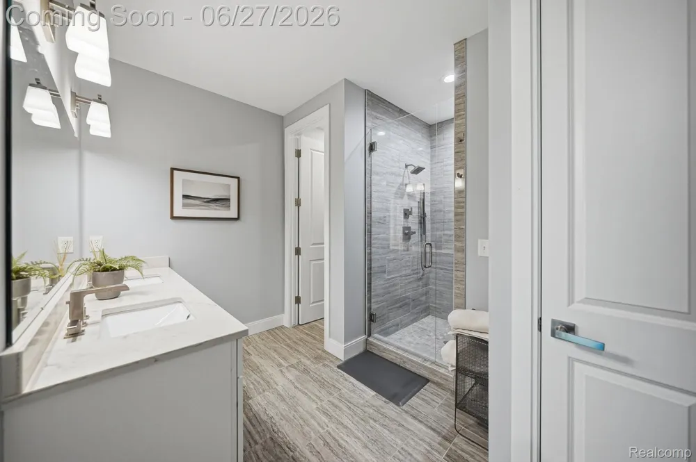 3898 Albatross Court Rochester Hills City, MI 48309