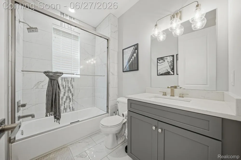 3898 Albatross Court Rochester Hills City, MI 48309