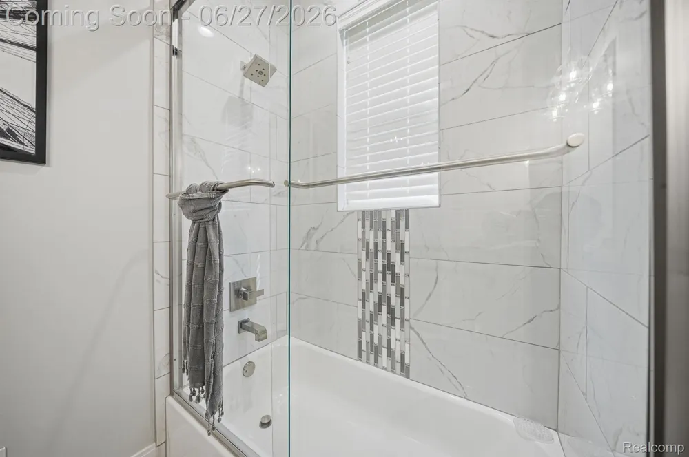 3898 Albatross Court Rochester Hills City, MI 48309