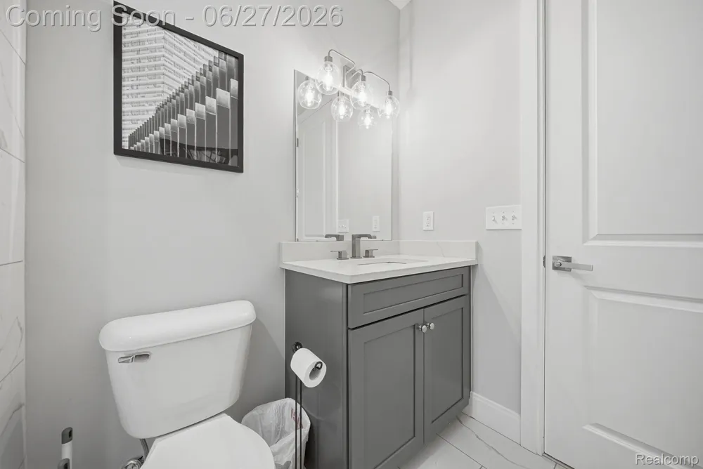 3898 Albatross Court Rochester Hills City, MI 48309
