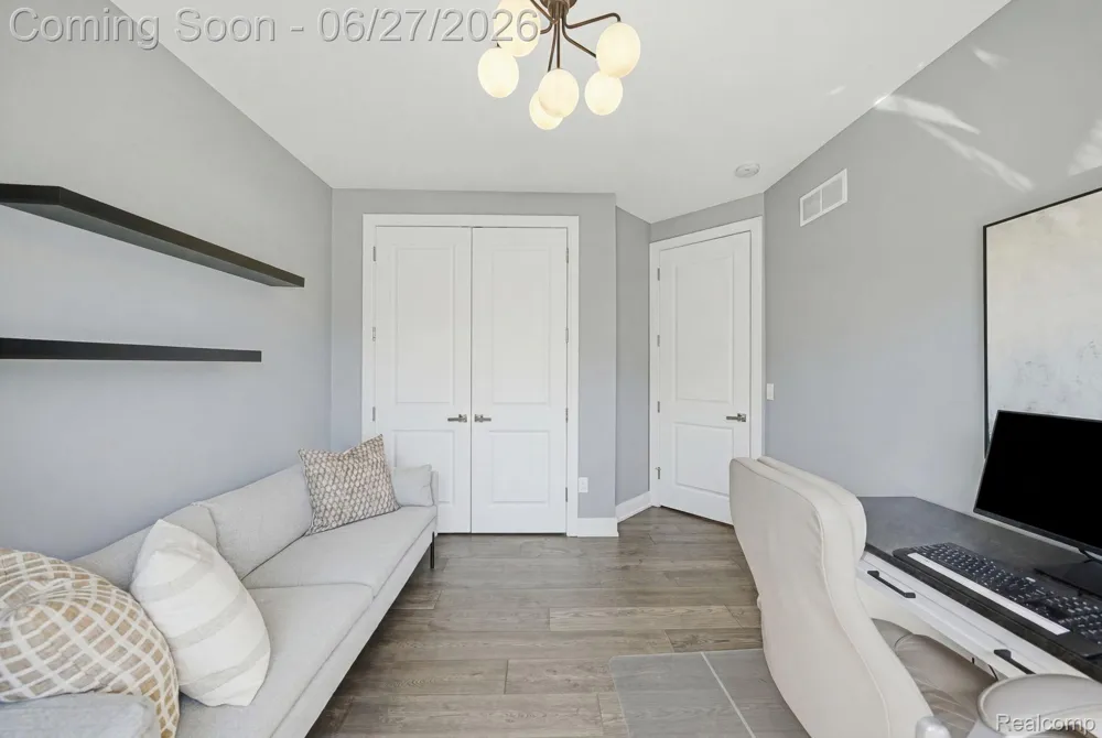 3898 Albatross Court Rochester Hills City, MI 48309