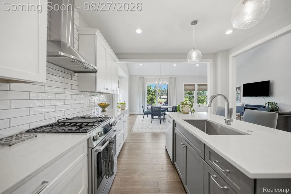 3898 Albatross Court Rochester Hills City, MI 48309