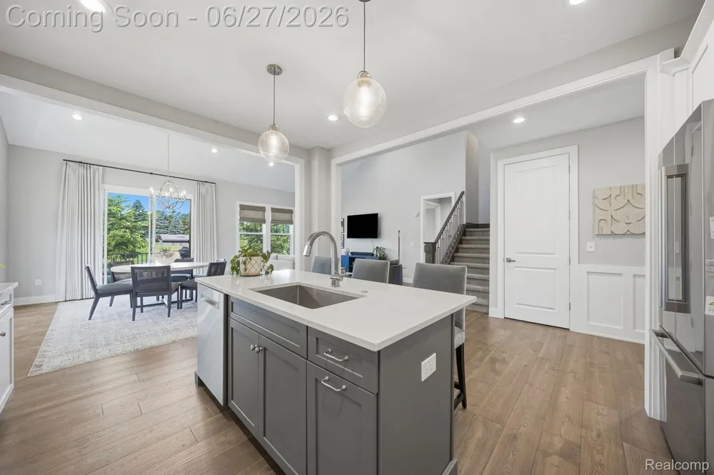 3898 Albatross Court Rochester Hills City, MI 48309