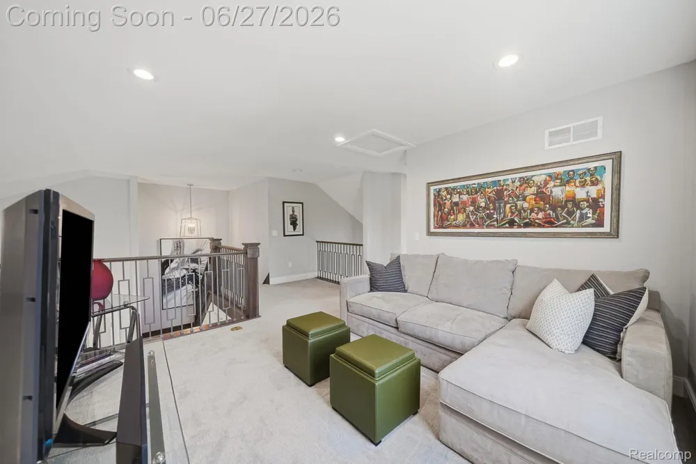 3898 Albatross Court Rochester Hills City, MI 48309
