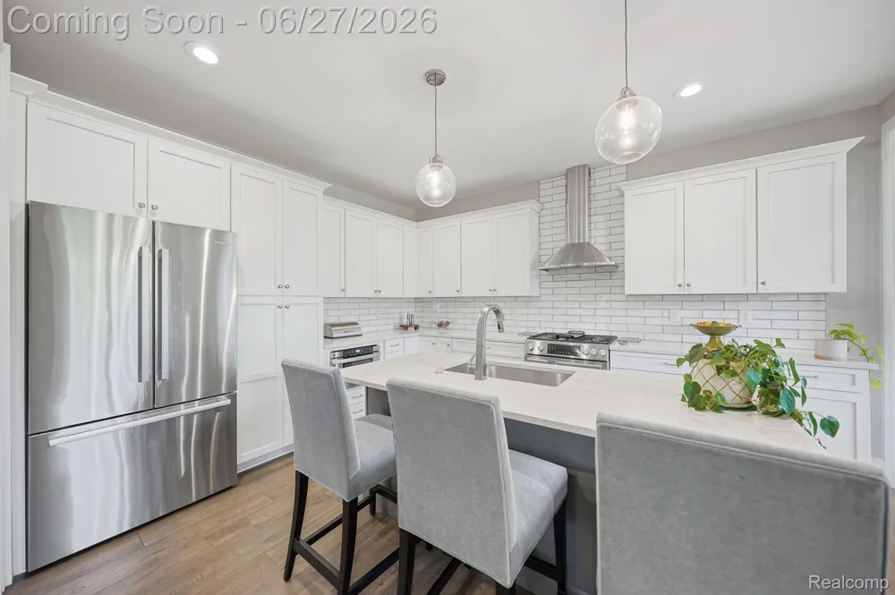 3898 Albatross Court Rochester Hills City, MI 48309