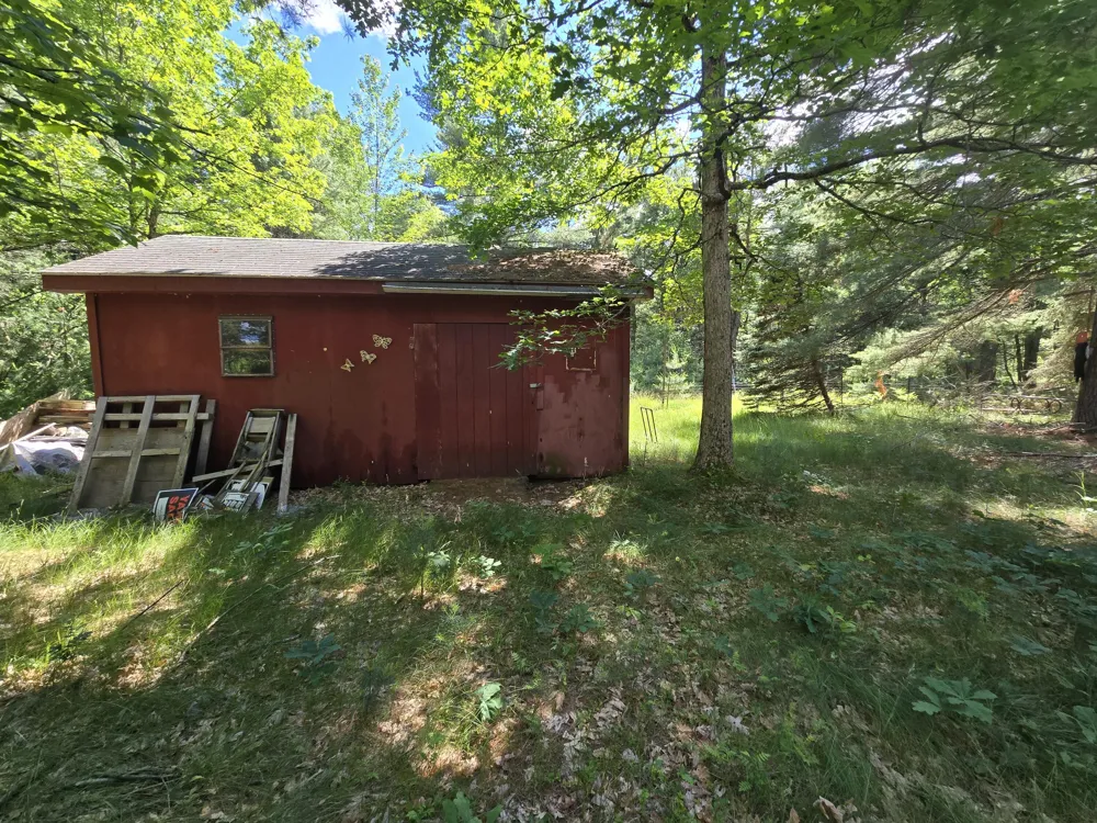 2637 S Jenny Circle Cherry Valley Township, MI 49304