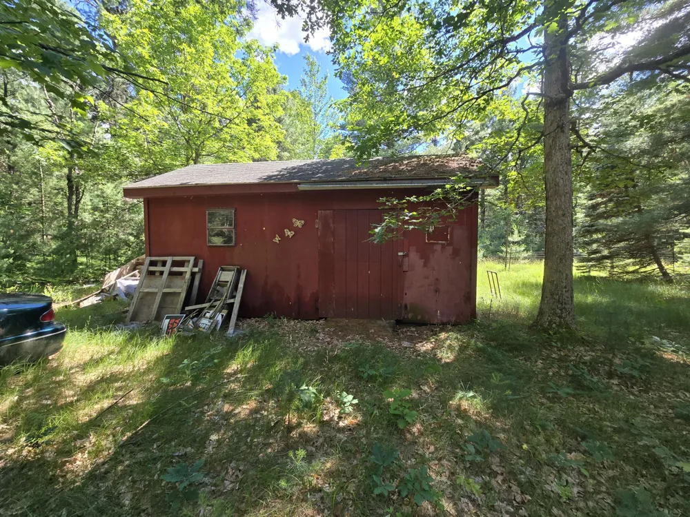 2637 S Jenny Circle Cherry Valley Township, MI 49304