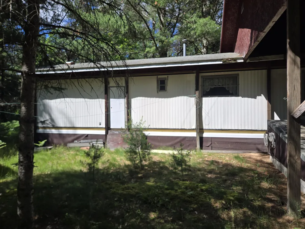 2637 S Jenny Circle Cherry Valley Township, MI 49304