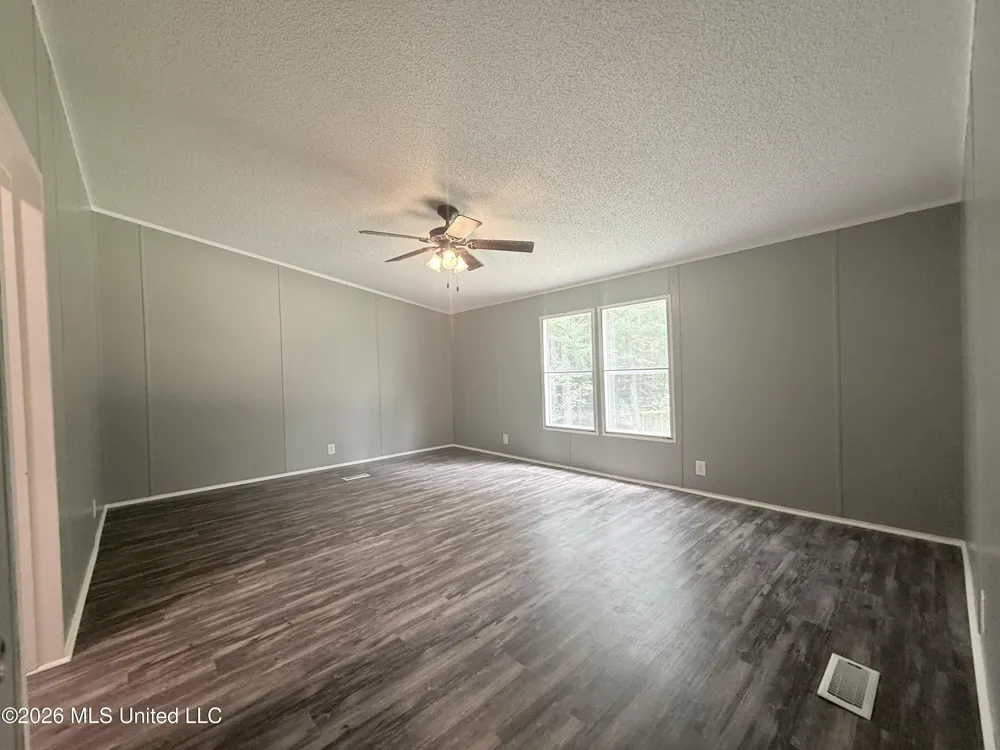1167 Todd Road Summit, MS 39666