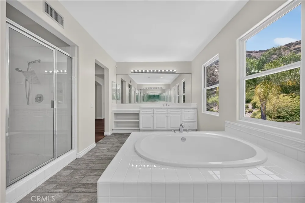 17 Turning Leaf Way Azusa, CA 91702