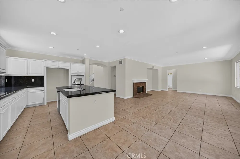 17 Turning Leaf Way Azusa, CA 91702