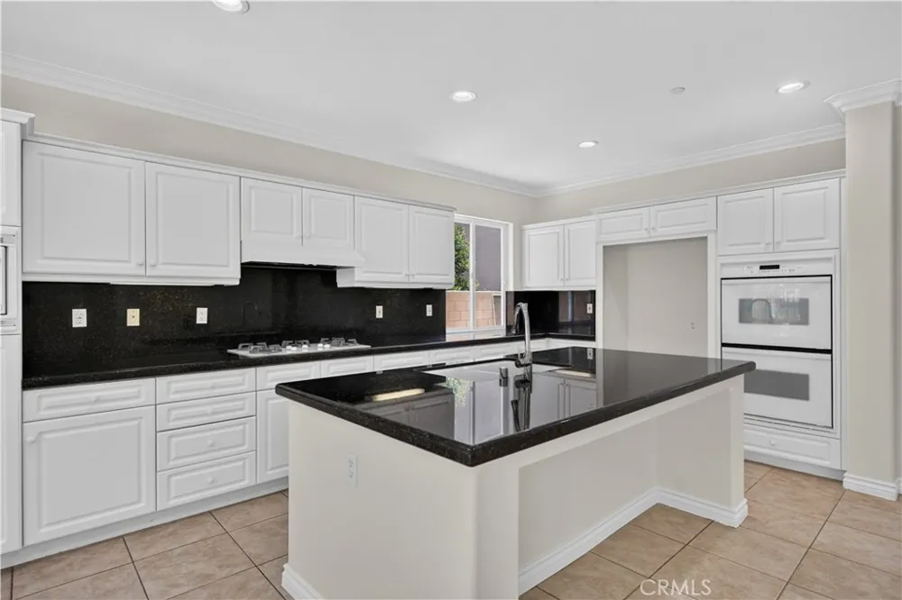 17 Turning Leaf Way Azusa, CA 91702
