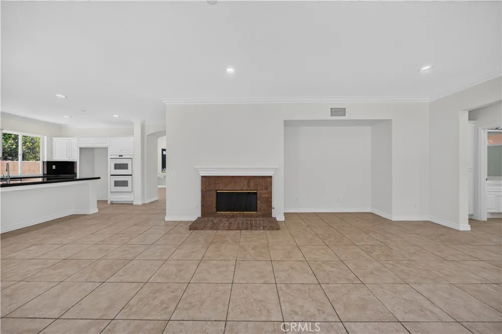 17 Turning Leaf Way Azusa, CA 91702
