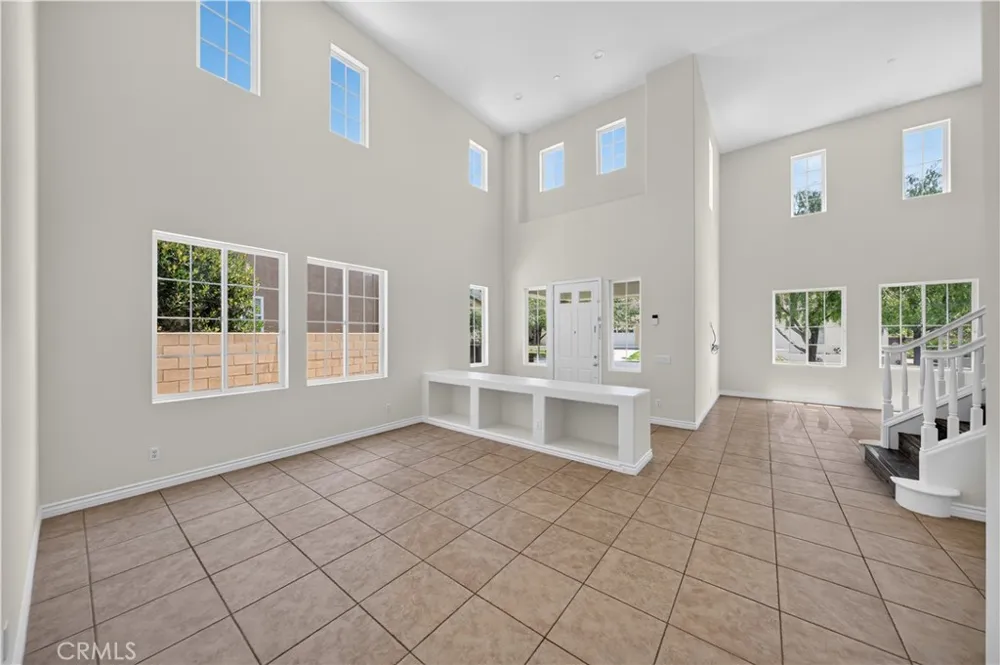 17 Turning Leaf Way Azusa, CA 91702