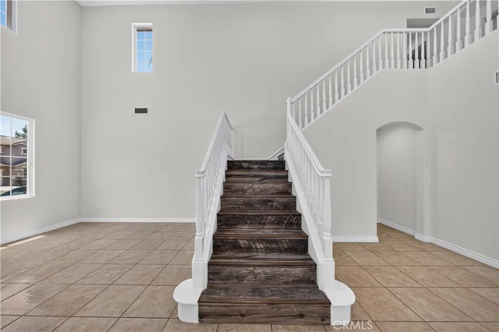 17 Turning Leaf Way Azusa, CA 91702