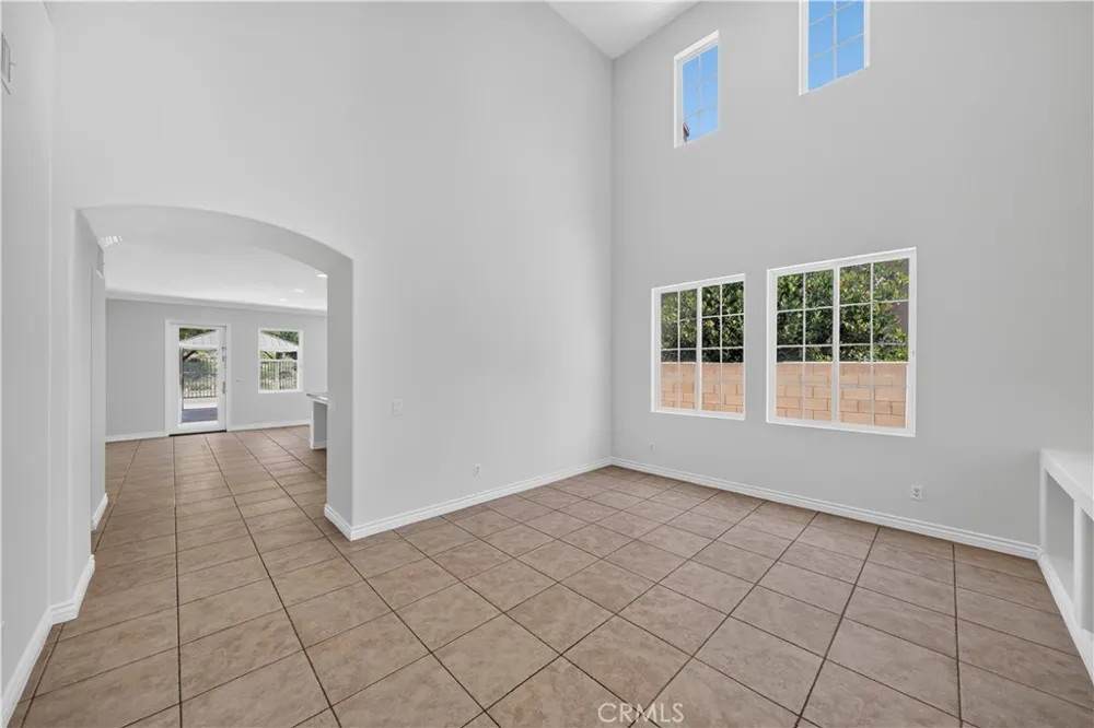 17 Turning Leaf Way Azusa, CA 91702