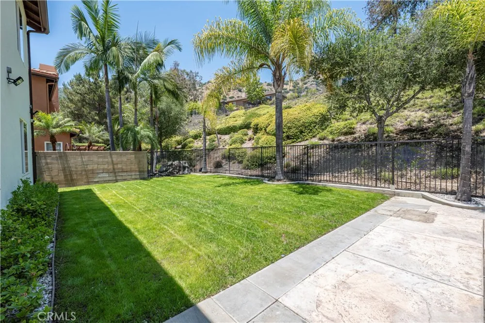17 Turning Leaf Way Azusa, CA 91702