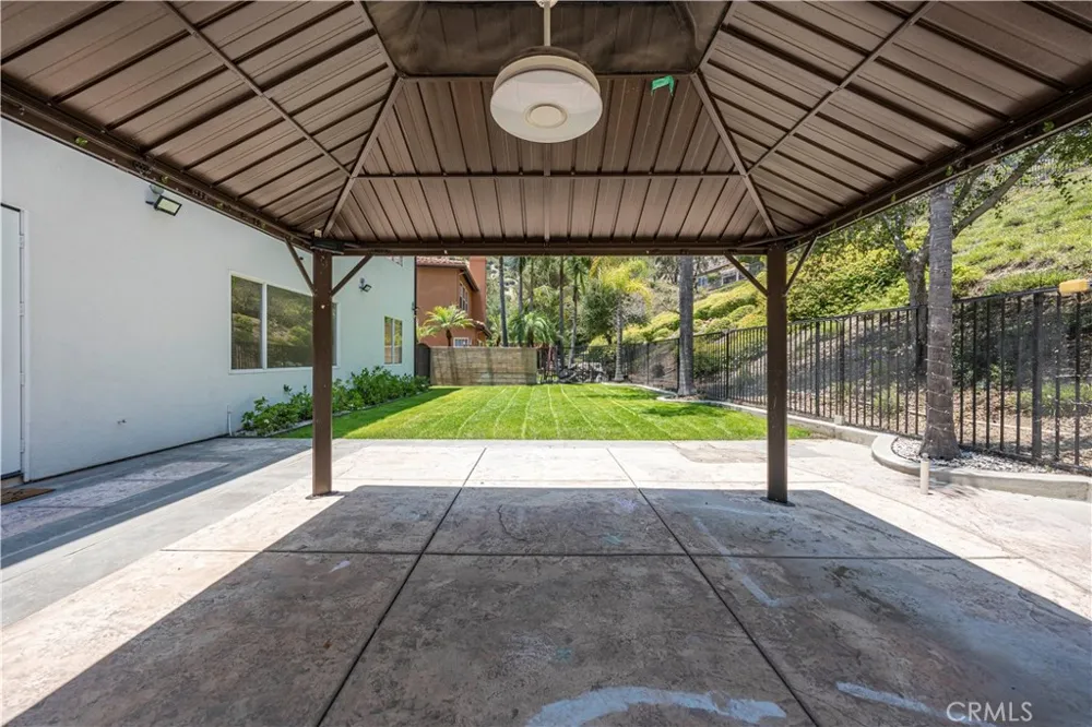 17 Turning Leaf Way Azusa, CA 91702