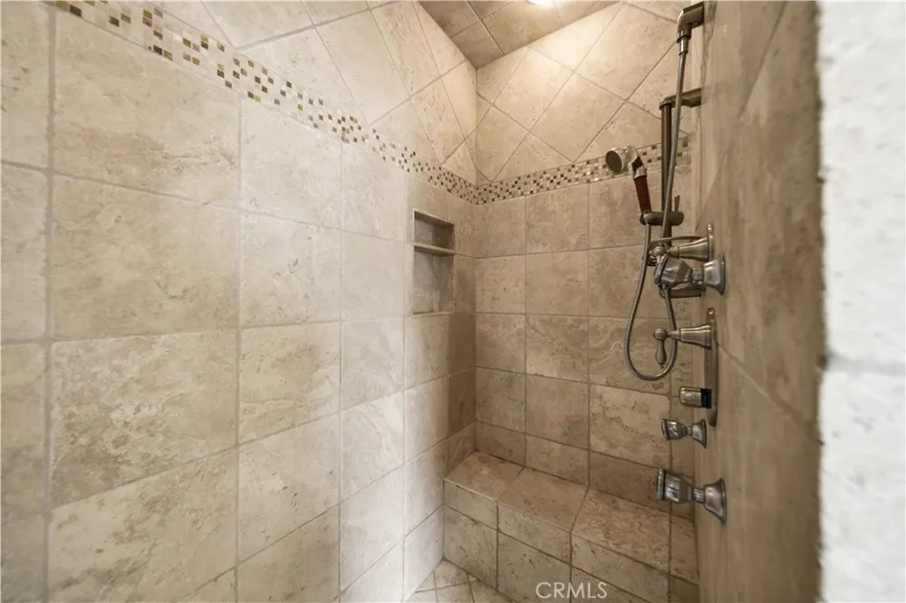 13675 Davenport Agua Dulce, CA 91390