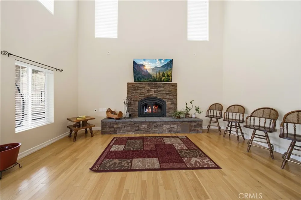 13675 Davenport Agua Dulce, CA 91390