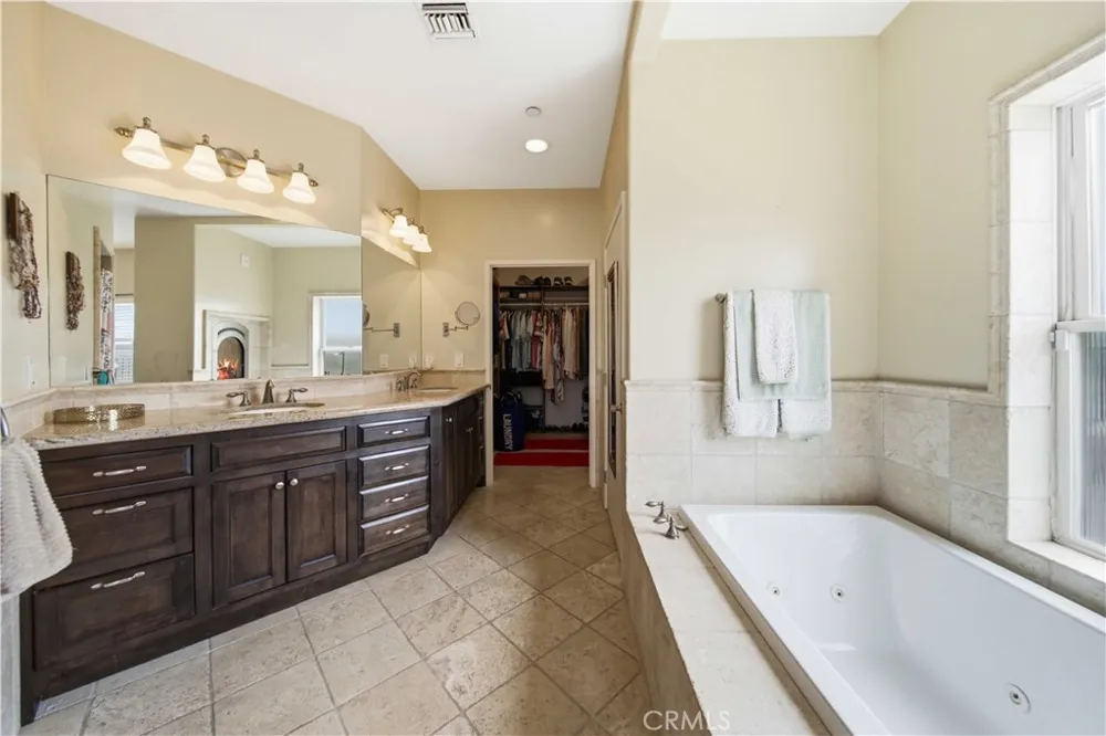 13675 Davenport Agua Dulce, CA 91390