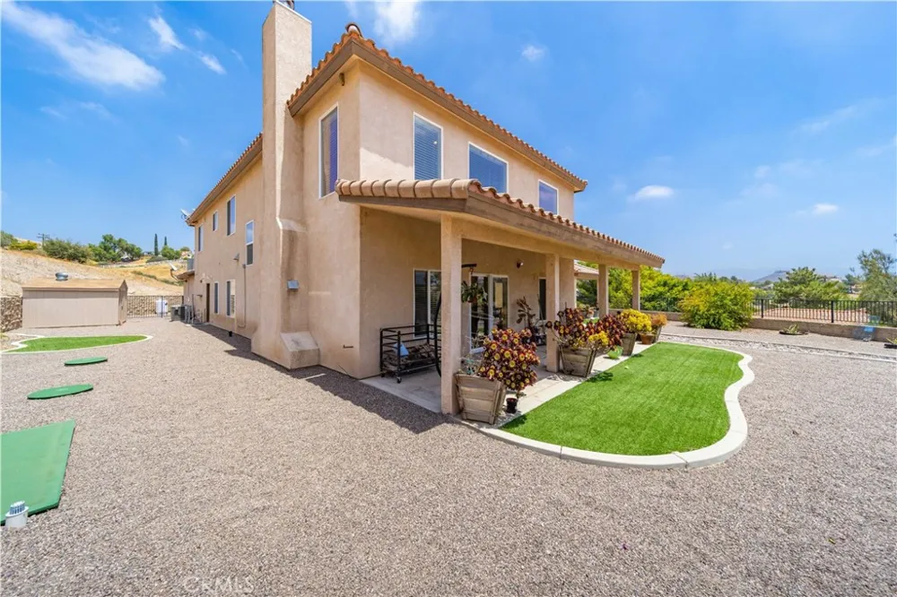 13675 Davenport Agua Dulce, CA 91390