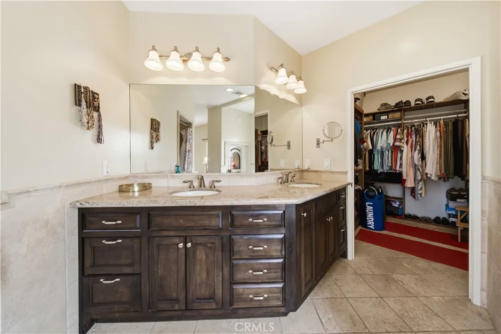 13675 Davenport Agua Dulce, CA 91390