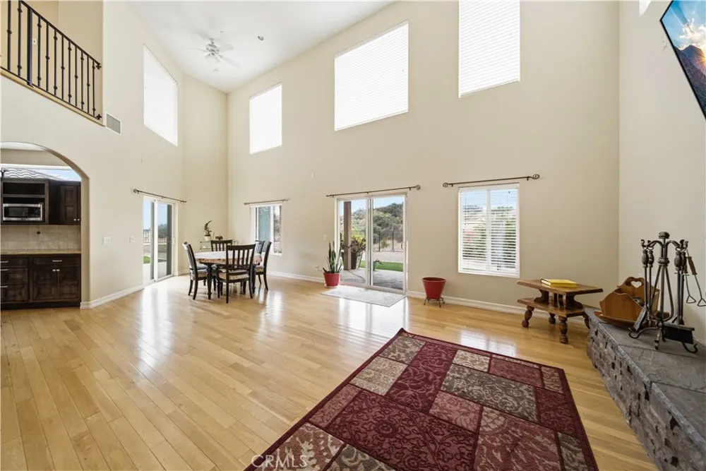 13675 Davenport Agua Dulce, CA 91390